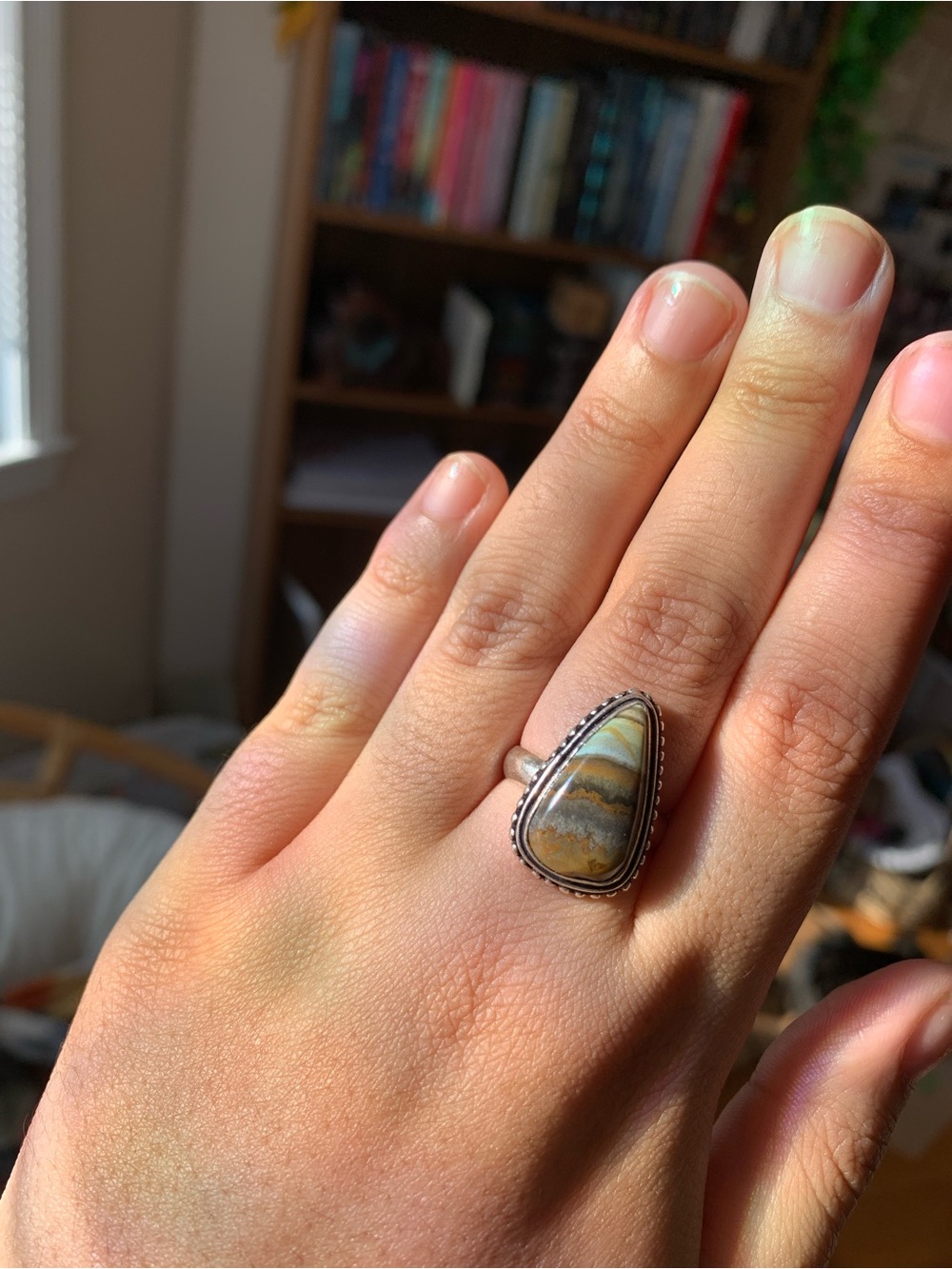 Sterling Silver Teardrop Brown & Cream Agate Ring